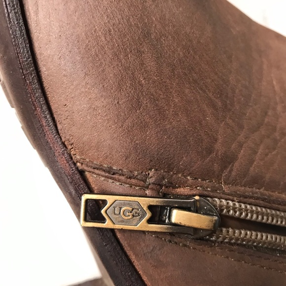 UGG Bellamy brown leather sheepskin lined ankle boots. Sz 9 - Picture 13 of 13